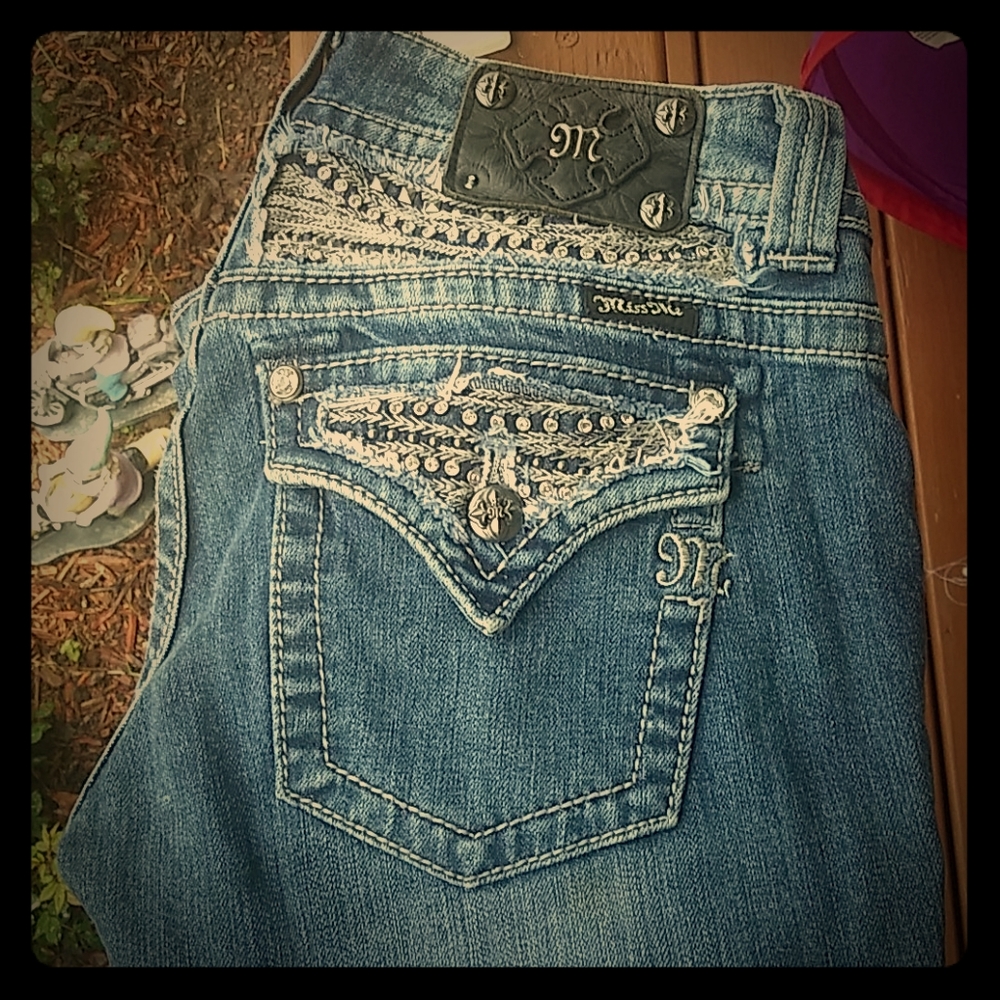 Miss me capris size 29